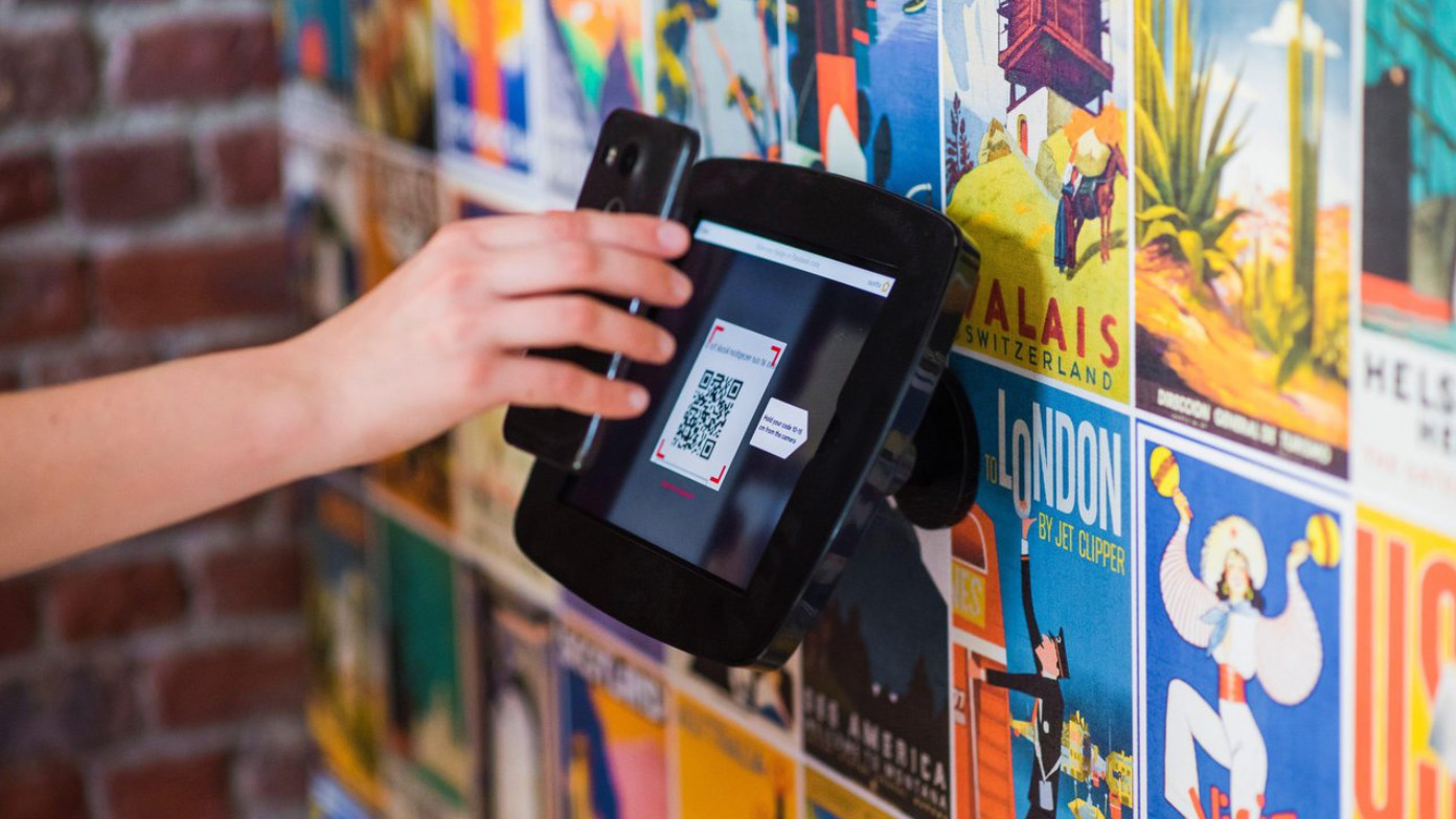 virtual photo booth qr code