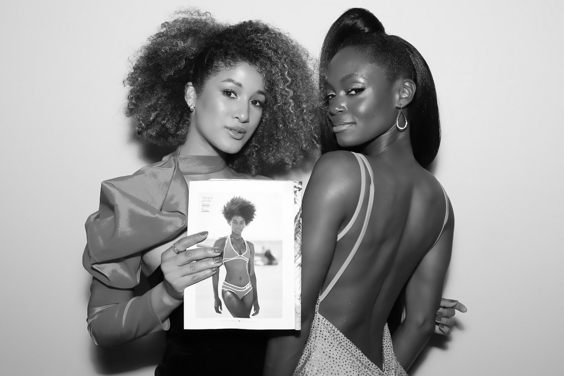 connecticut glam black white photo booth