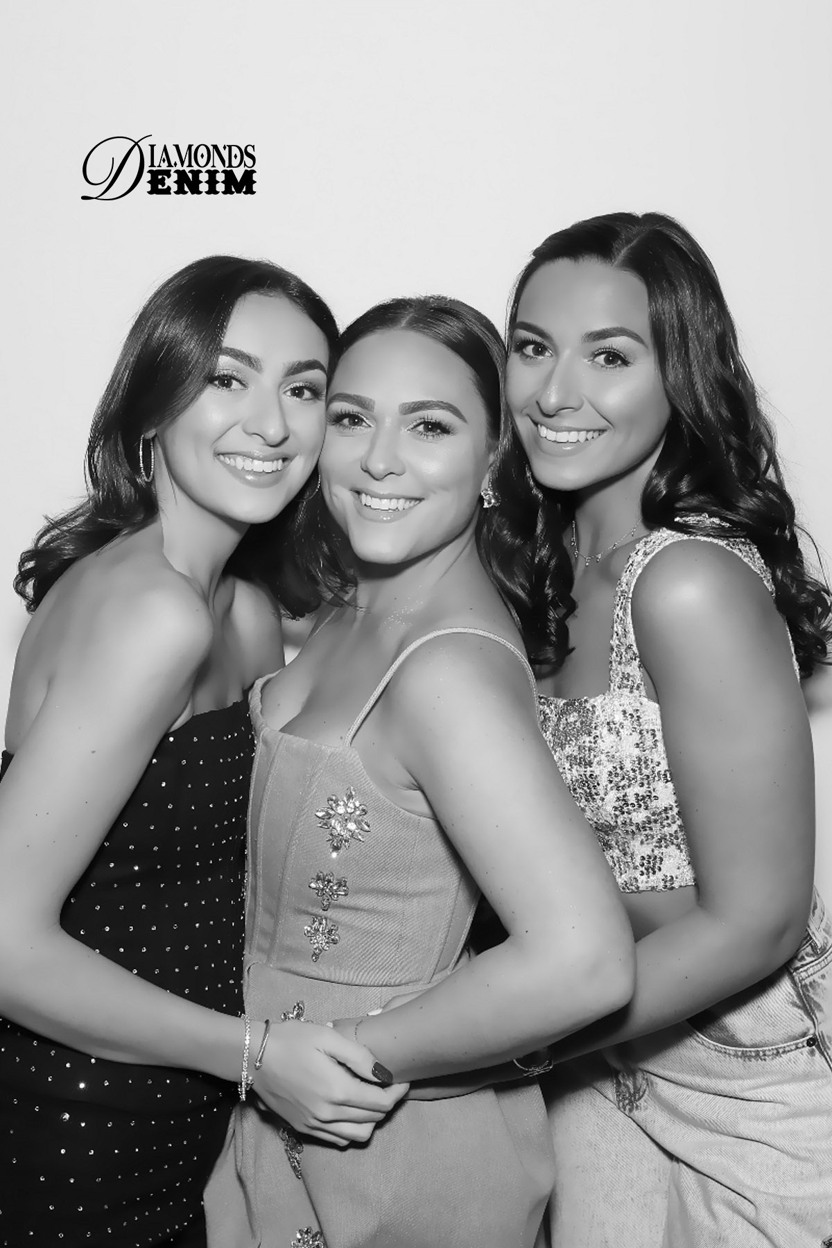 glamour photo booth kardashian black & white