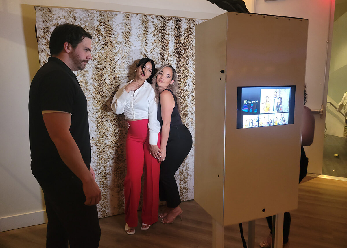 Animated-GIF-Booth-Video-Photo-Party-NYC-New-York-10