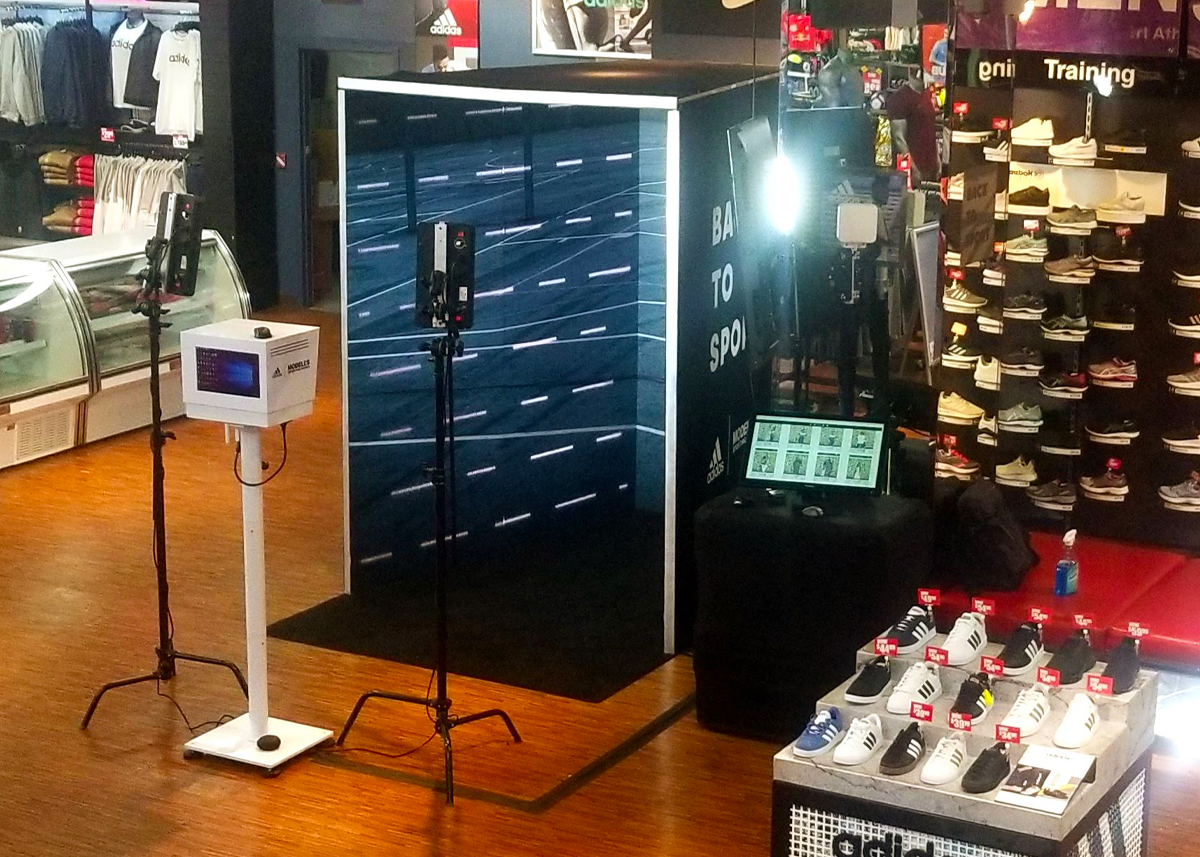 retail-promotion-in-store-photo-booth-installation-company retail promotion in store photo booth installation company