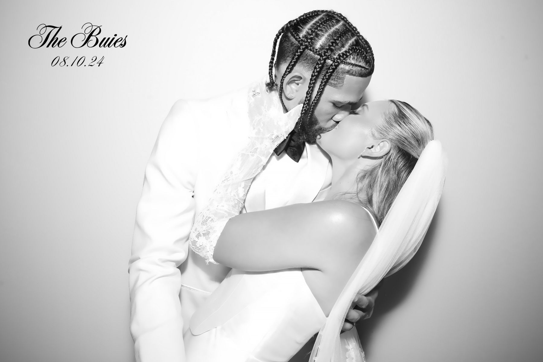 Black & White Beautifying Photo Booth Rental